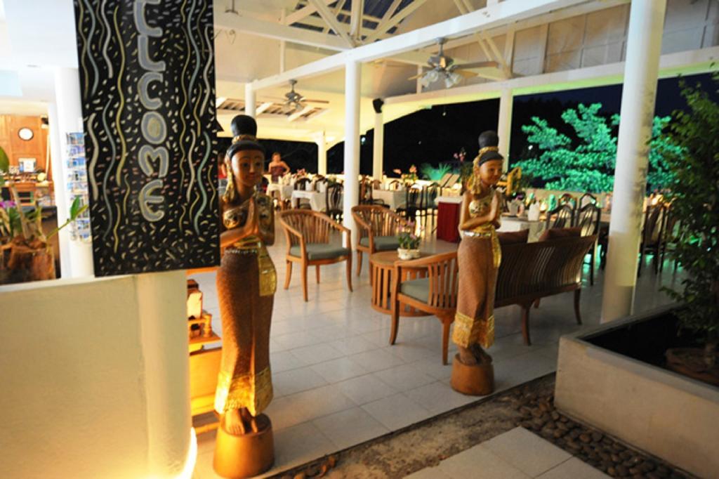 Karon Cliff Contemporary Boutique Bungalows Hotel Ristorante foto