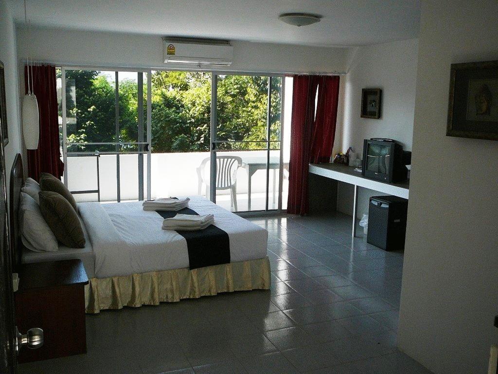 Karon Cliff Contemporary Boutique Bungalows Hotel Esterno foto