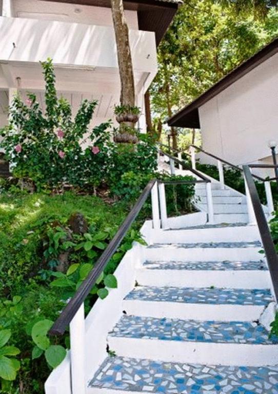 Karon Cliff Contemporary Boutique Bungalows Hotel Esterno foto